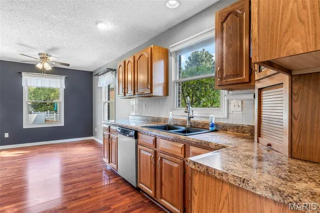 $419,900 | 829 Cimarron Circle, Farmington, MO 63640