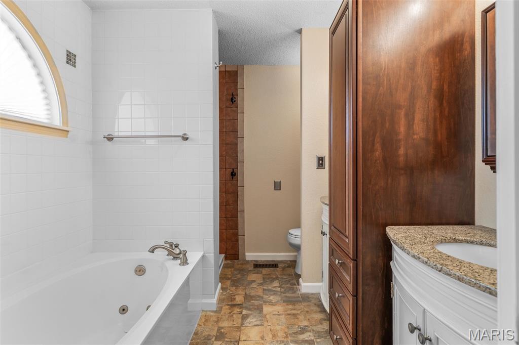 829 Cimarron Circle Farmington, MO 63640 - Photo 26 of 42