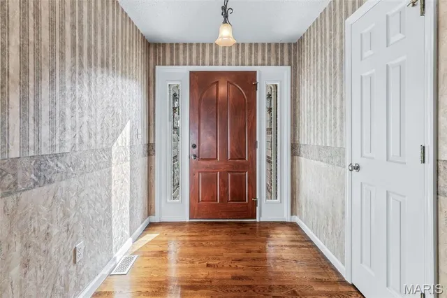 $419,900 | 829 Cimarron Circle, Farmington, MO 63640