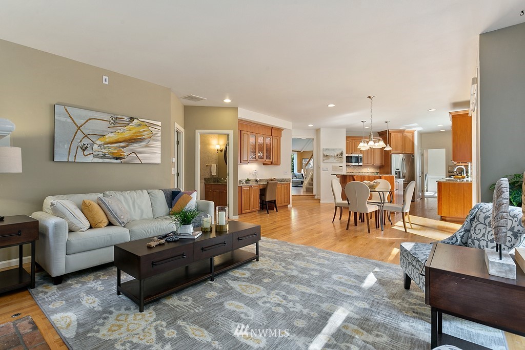 12516 160th Avenue Southeast Renton, WA 98059 - Photo 14 of 35 Gallery Image 14