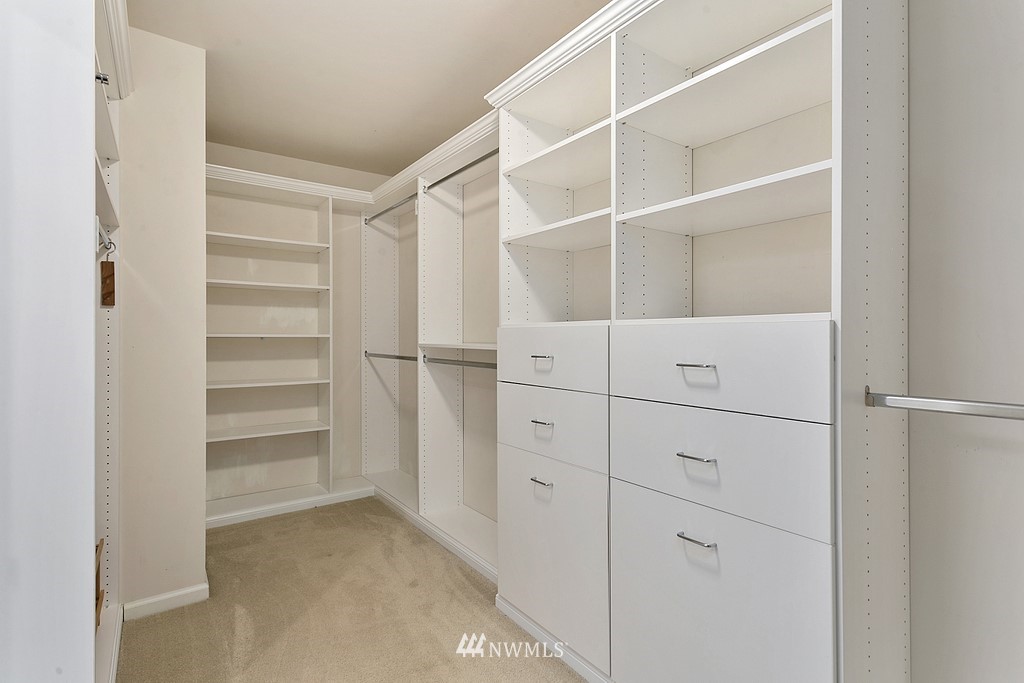 12516 160th Avenue Southeast Renton, WA 98059 - Photo 24 of 35 Gallery Image 24