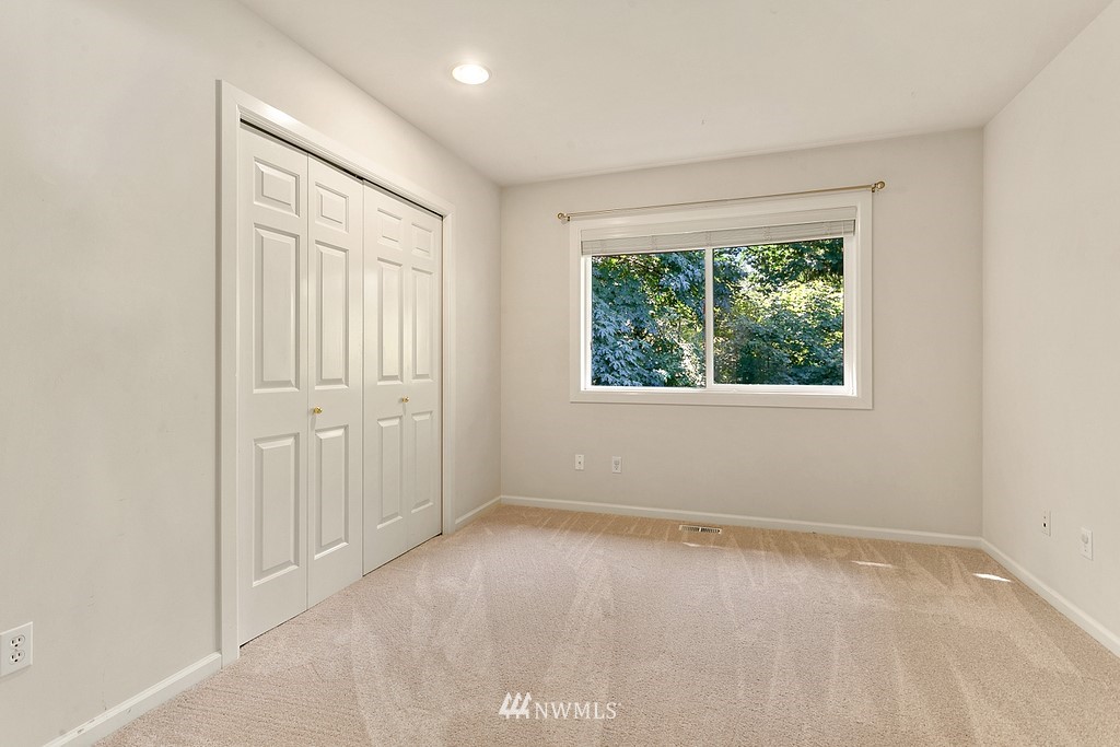 12516 160th Avenue Southeast Renton, WA 98059 - Photo 26 of 35 Gallery Image 26