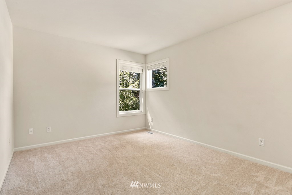 12516 160th Avenue Southeast Renton, WA 98059 - Photo 27 of 35 Gallery Image 27