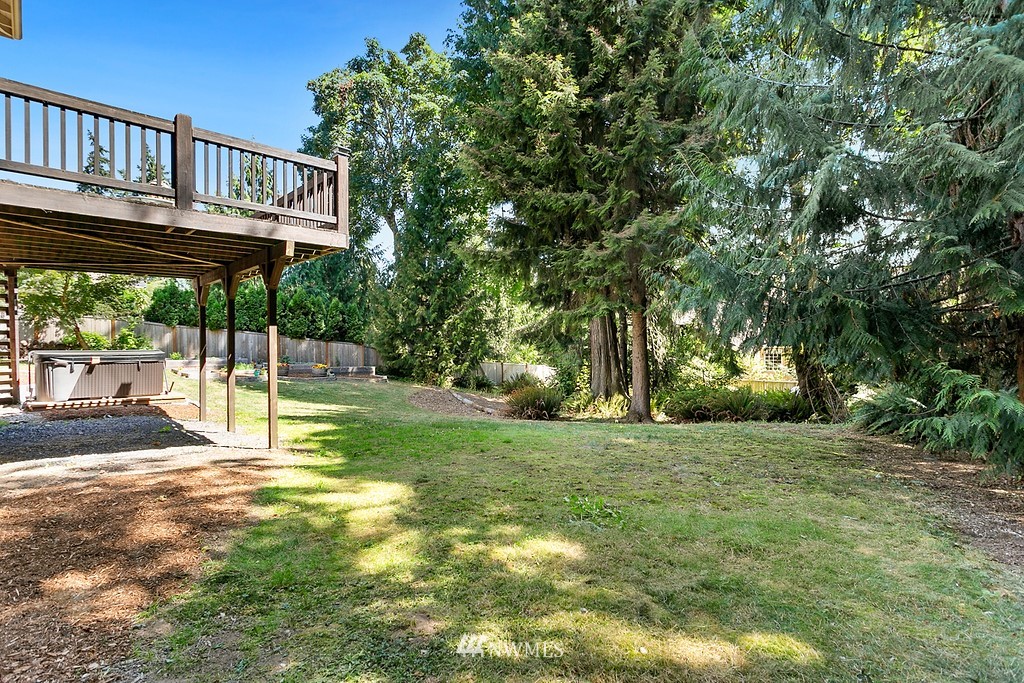 12516 160th Avenue Southeast Renton, WA 98059 - Photo 34 of 35 Gallery Image 34