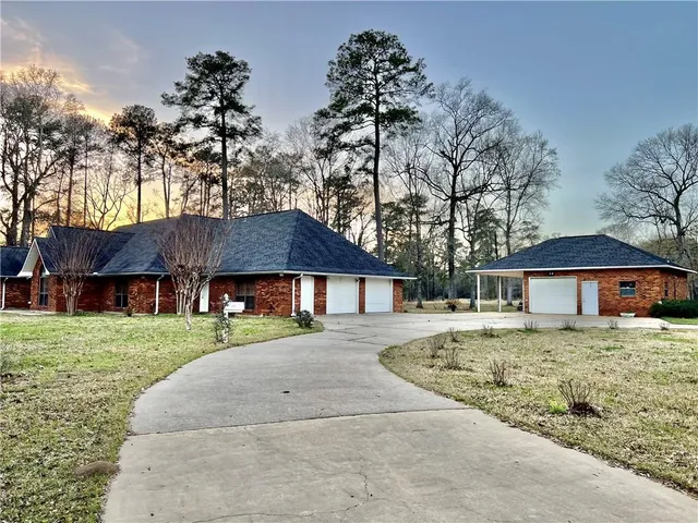 $329,000 | 3120 Highway 112, Lecompte, LA 71346