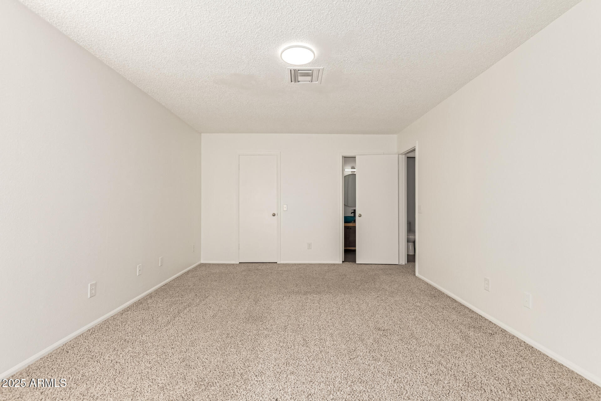 2702 West Brooks Street Chandler, AZ 85224 - Photo 25 of 41 a view of an empty room