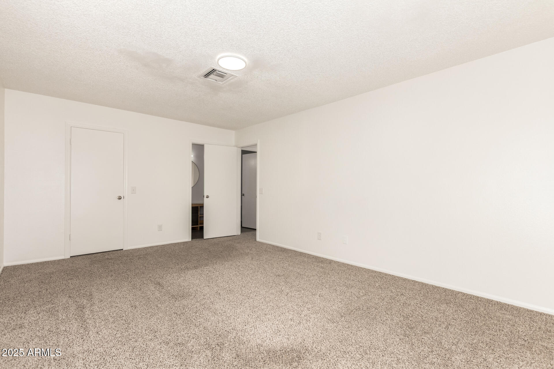 2702 West Brooks Street Chandler, AZ 85224 - Photo 26 of 41 a view of an empty room