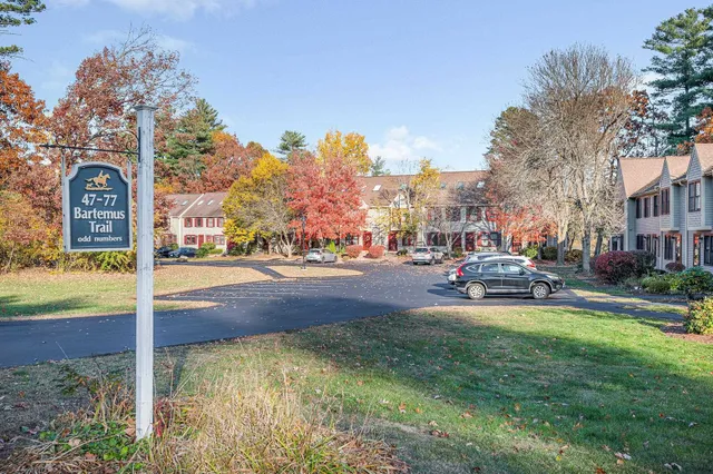 $375,000 | 65 Bartemus Trail, Unit 462, Nashua, NH 03063