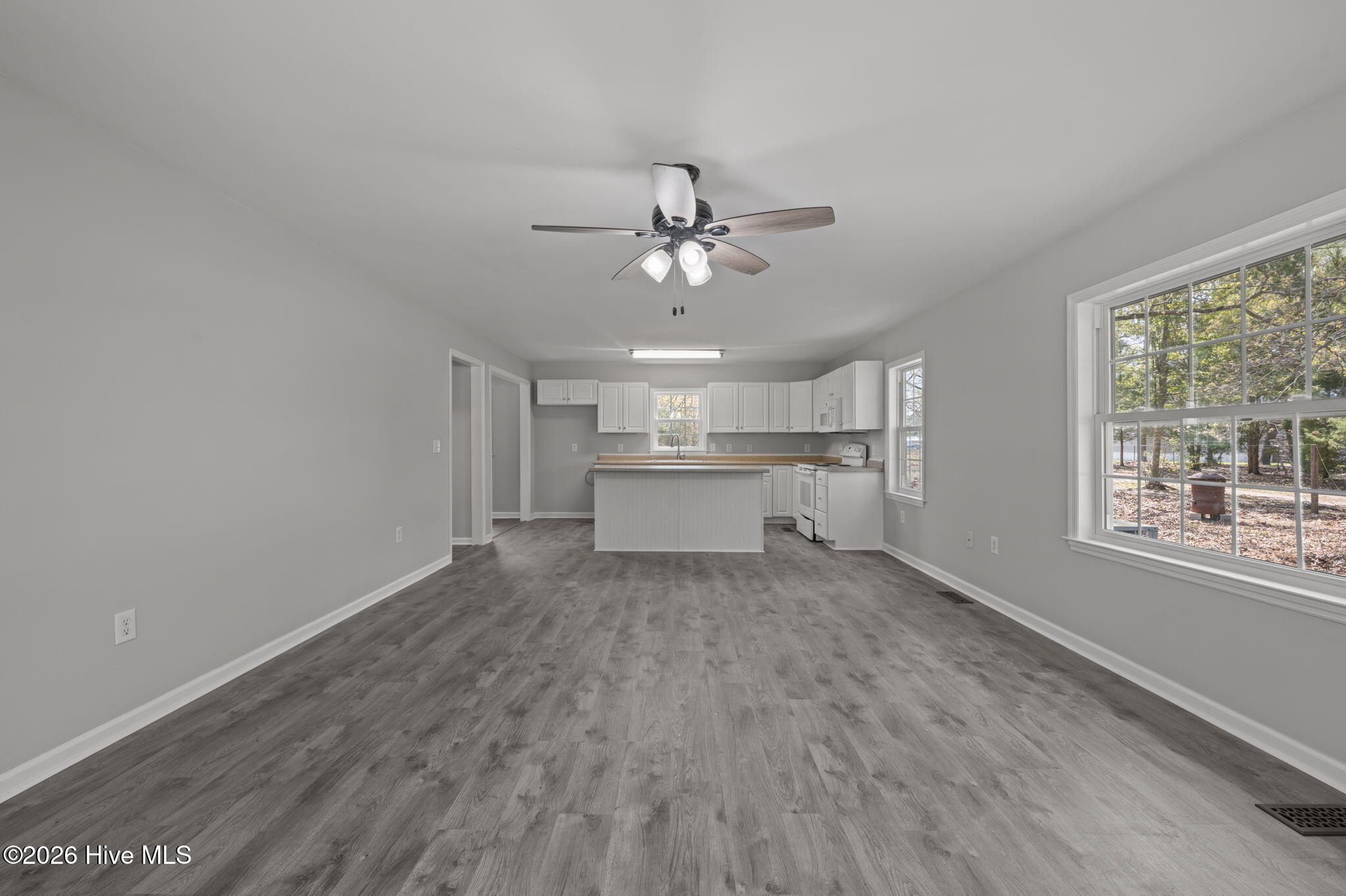 393 Old Vanceboro Road New Bern, NC 28560 - Photo 9 of 42 16-web-or-mls-DSC_7938