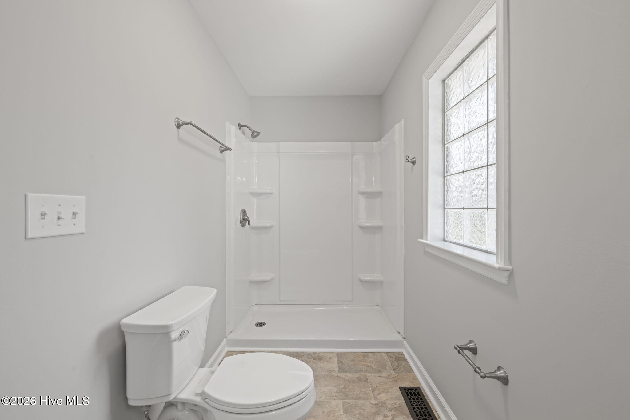 393 Old Vanceboro Road New Bern, NC 28560 - Photo 26 of 42 34-web-or-mls-DSC_7992