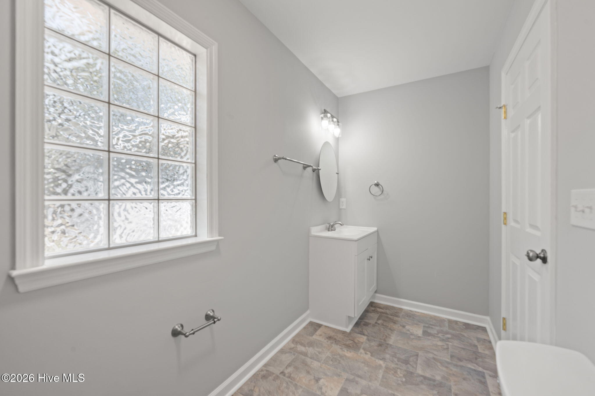 393 Old Vanceboro Road New Bern, NC 28560 - Photo 27 of 42 35-web-or-mls-DSC_7995