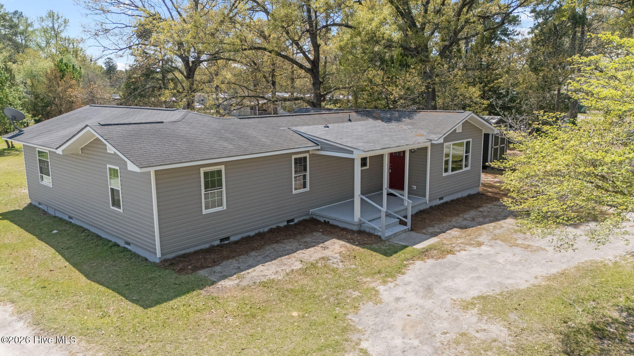 393 Old Vanceboro Road New Bern, NC 28560 - Photo 2 of 42 5-web-or-mls-DJI_20260401134822_0218_D