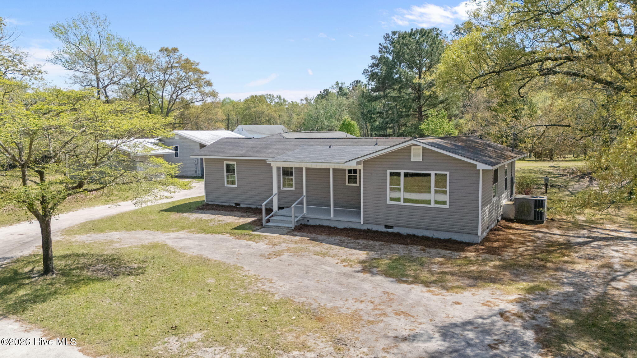 393 Old Vanceboro Road New Bern, NC 28560 - Photo 3 of 42 4-web-or-mls-DJI_20260401134806_0217_D