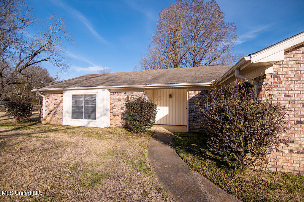 3864 South Siwell Road Jackson, MS 39212 - Photo 3 of 30 P1202334-HDR
