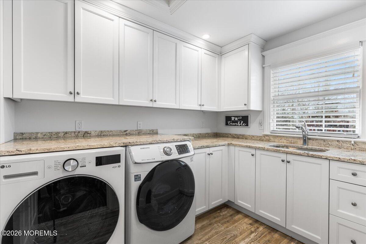 27 Fox Hill Road Middletown, NJ 07748 - Photo 43 of 51 Second floor laundry