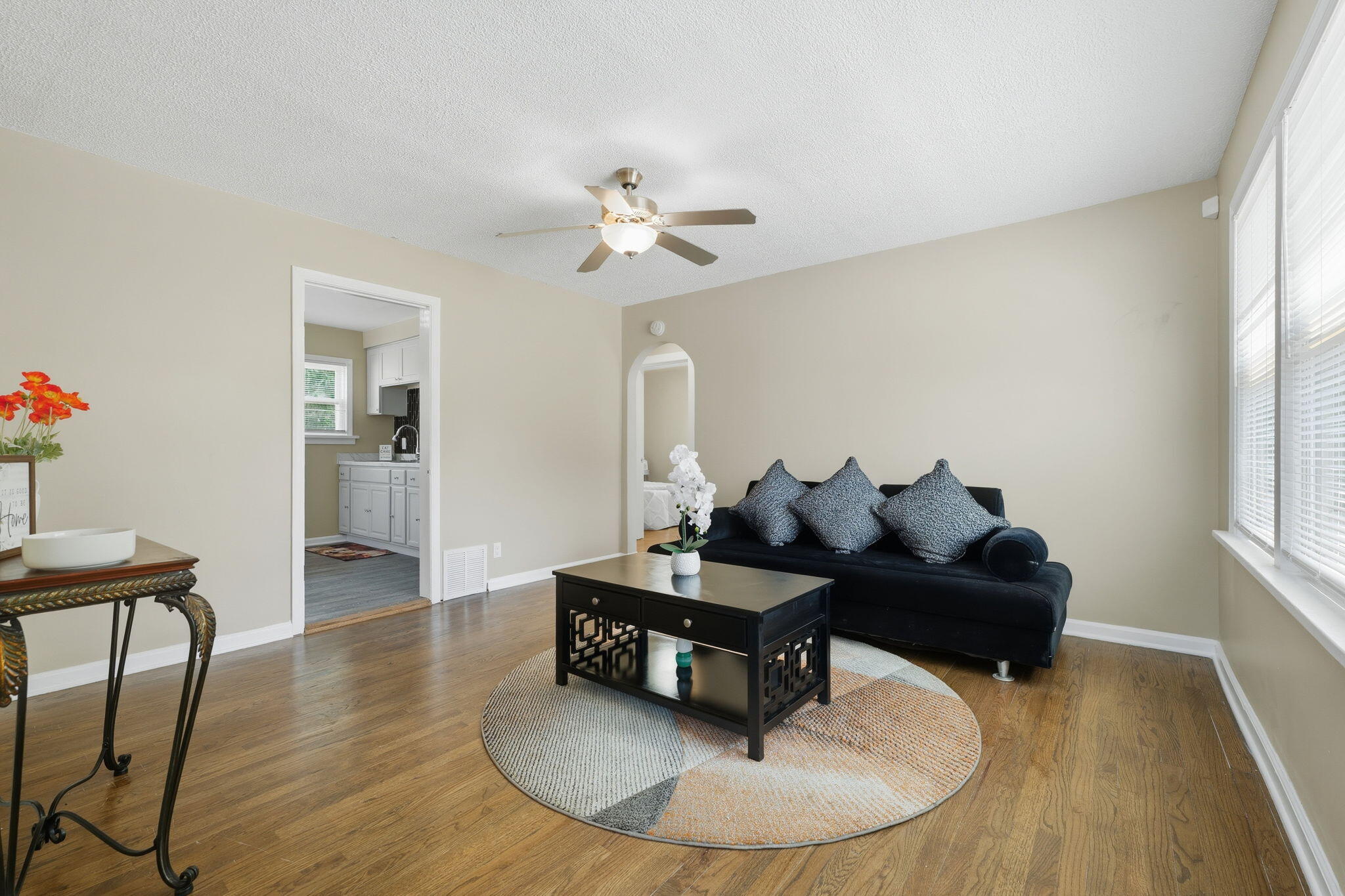 1001 Utah Street Gary, IN 46403 - Photo 5 of 19 2048x1365