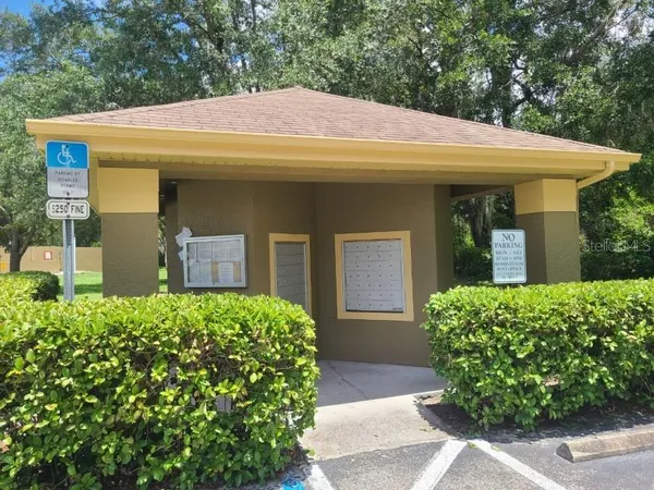 $1,475 | 36015 Deer Creek Drive, Unit 202, Zephyrhills, FL 33541