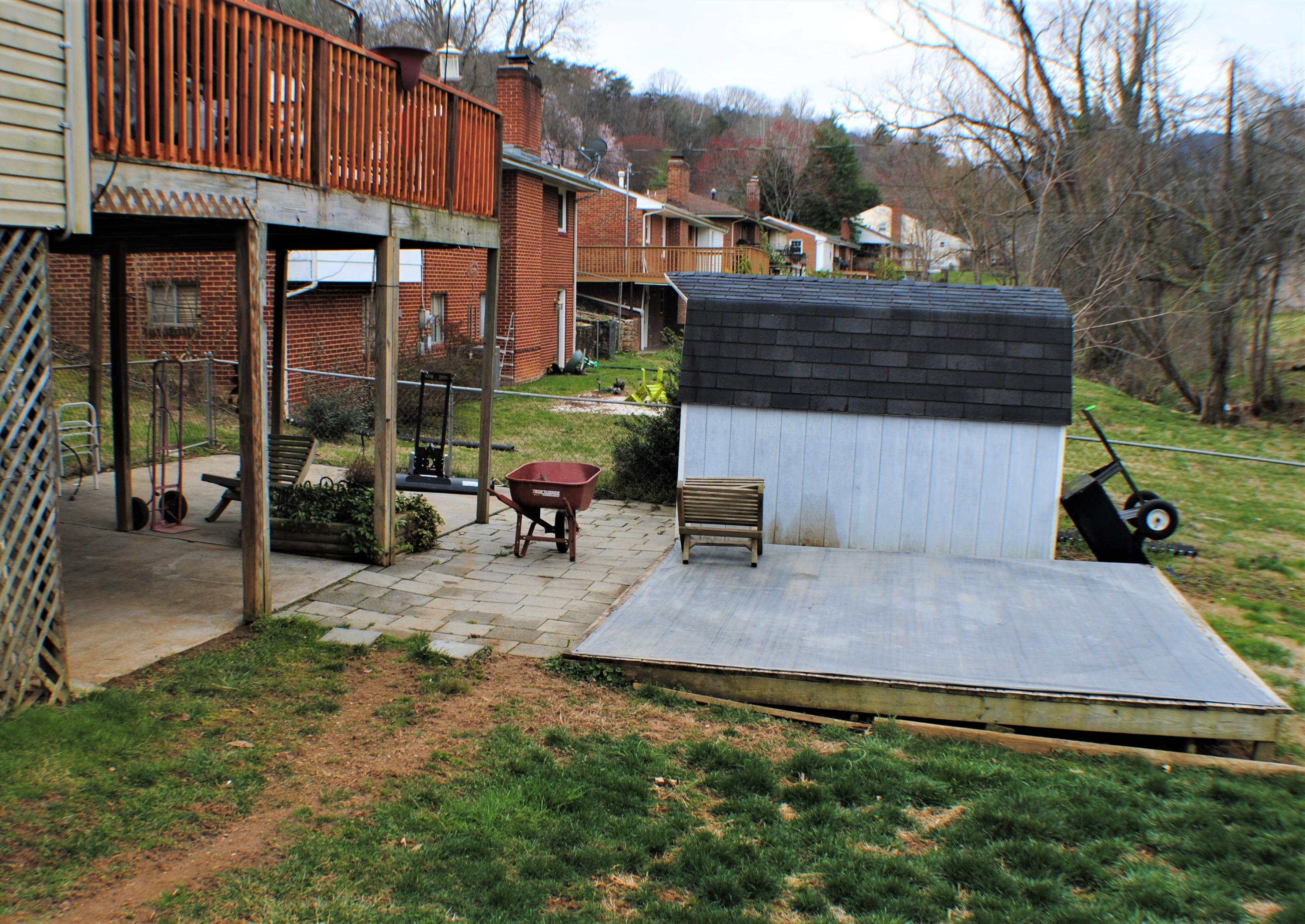 5229 Cave Spring Lane Roanoke, VA 24018 - Photo 38 of 49 a view of outdoor space and patio