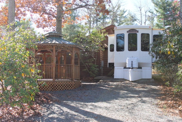 65 Pine Valley Road Newland, NC 28657 - Photo 1 of 13 Gallery Image 1