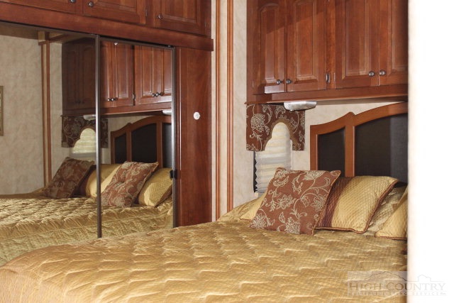 65 Pine Valley Road Newland, NC 28657 - Photo 6 of 13 Gallery Image 6