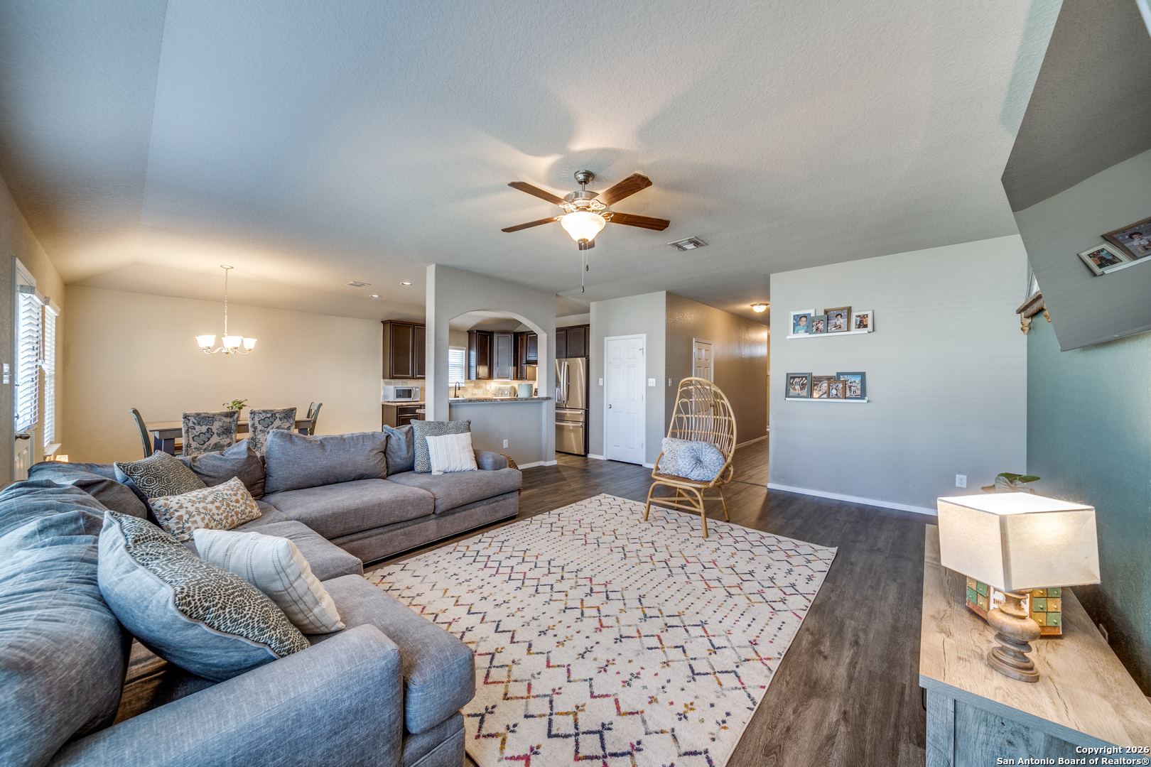 7211 Marina Del Rey Converse, TX 78109 - Photo 8 of 25 a living room with furniture and wooden floor
