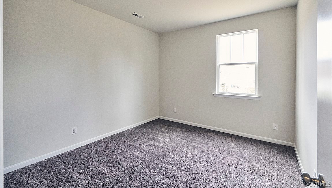 1400 Braisden Road Midlothian, VA 23114 - Photo 8 of 18 an empty room with a window