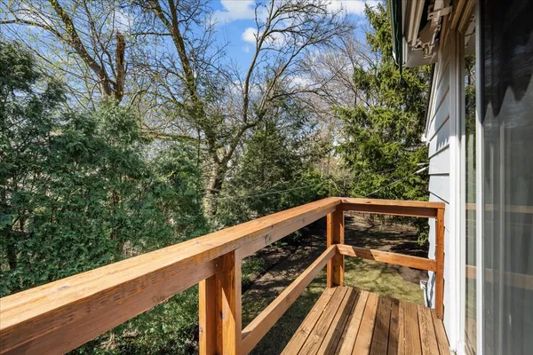 $849,000 | 811 Redbud Lane, Wilmette, IL 60091