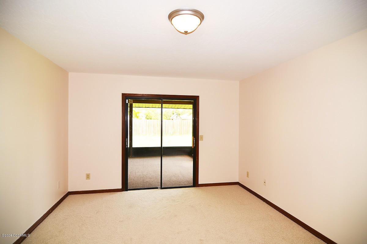 321 Huntsville Street Northeast Palm Bay, FL 32907 - Photo 16 of 26 16mstr1