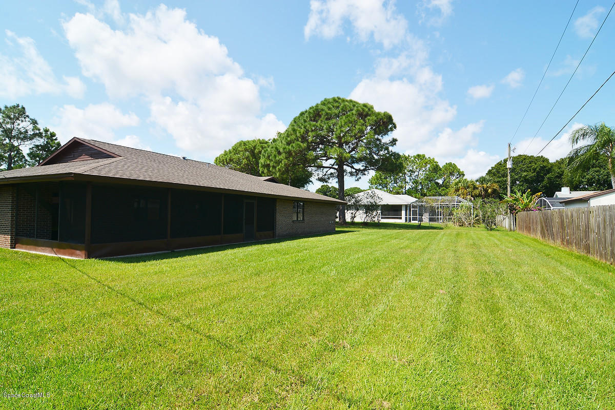 321 Huntsville Street Northeast Palm Bay, FL 32907 - Photo 21 of 26 21rear1