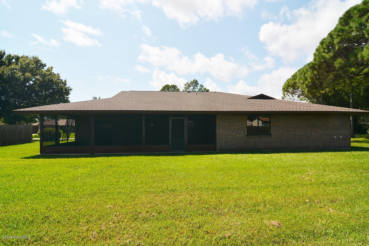 321 Huntsville Street Northeast Palm Bay, FL 32907 - Photo 22 of 26 22rear2