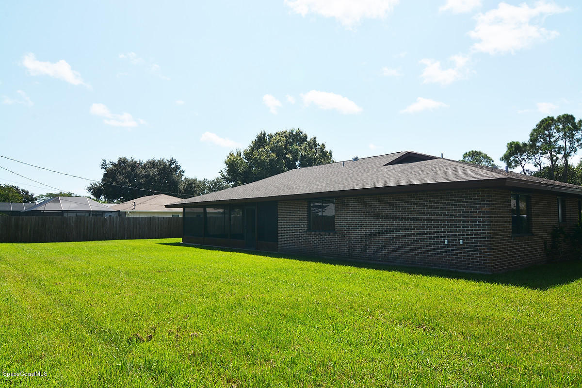 321 Huntsville Street Northeast Palm Bay, FL 32907 - Photo 23 of 26 23rear3