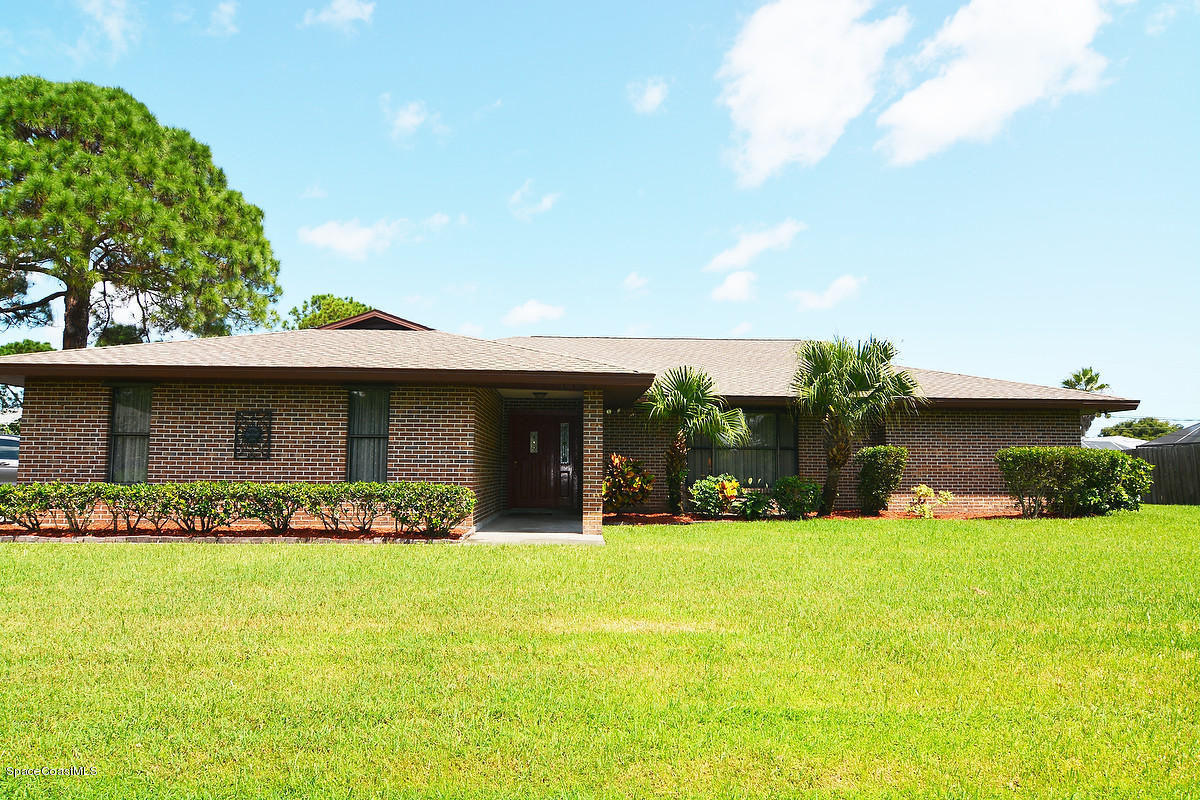 321 Huntsville Street Northeast Palm Bay, FL 32907 - Photo 25 of 26 26Hunts4