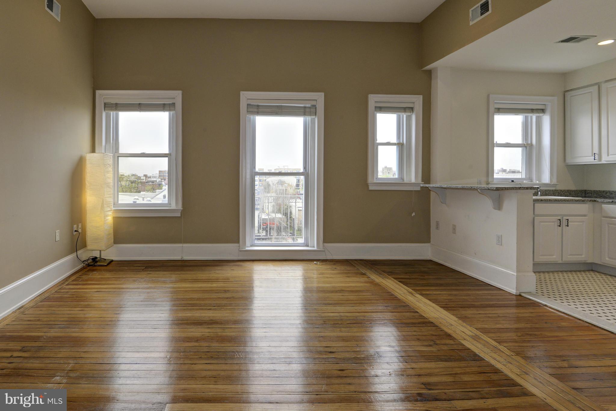1423 R Street Northwest, Unit 502 Washington, DC 20009 - Photo 4 of 13 Living Room