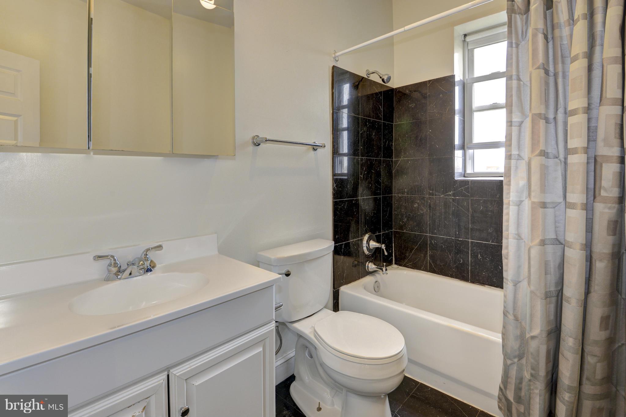 1423 R Street Northwest, Unit 502 Washington, DC 20009 - Photo 8 of 13 Bathroom