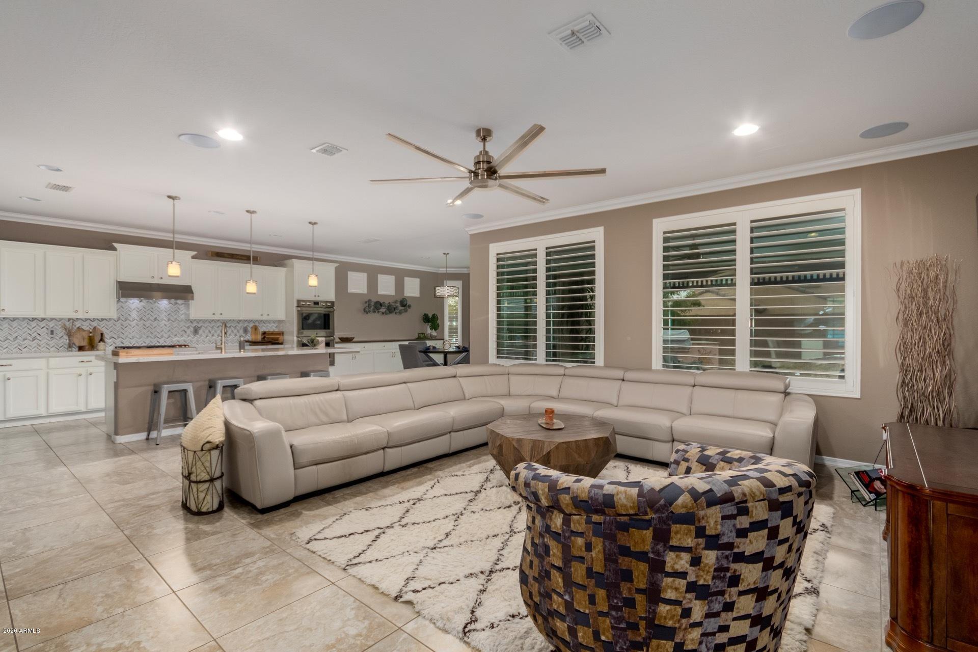 2607 West Royer Road Phoenix, AZ 85085 - Photo 5 of 42 0010-Royer 11