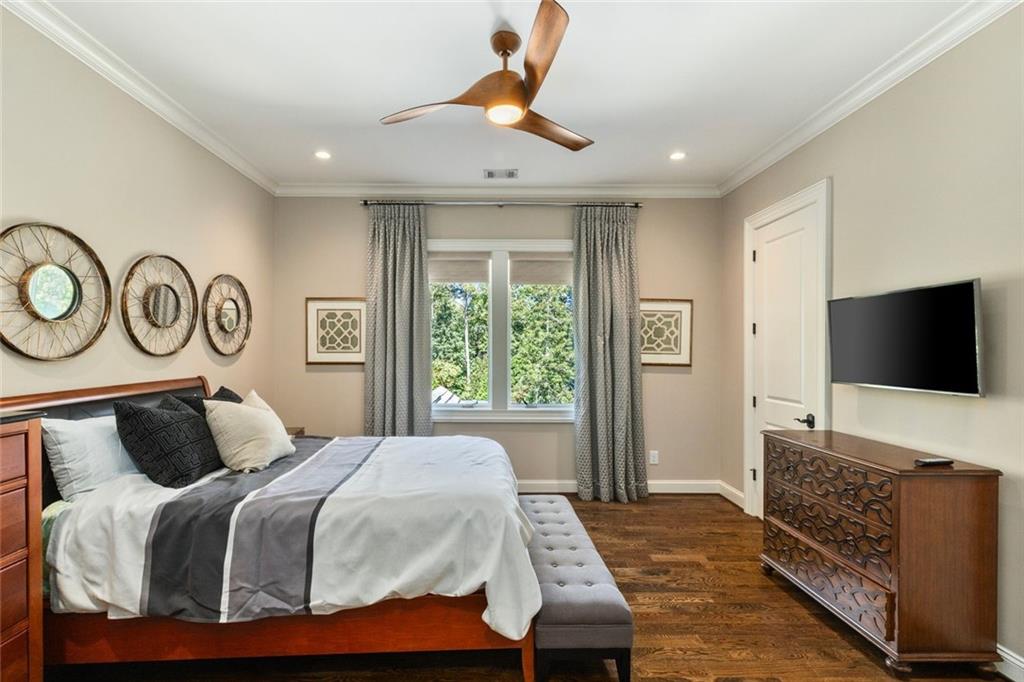 475 Heards Ferry Rd Atlanta, GA 30328 - Photo 15 of 39