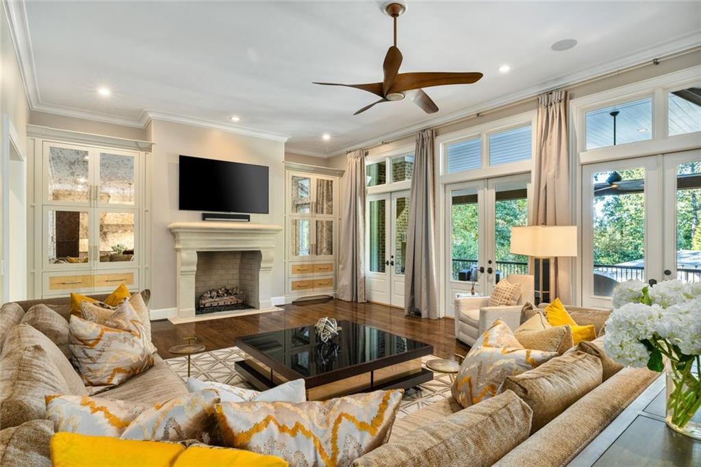 475 Heards Ferry Rd Atlanta, GA 30328 - Photo 6 of 39