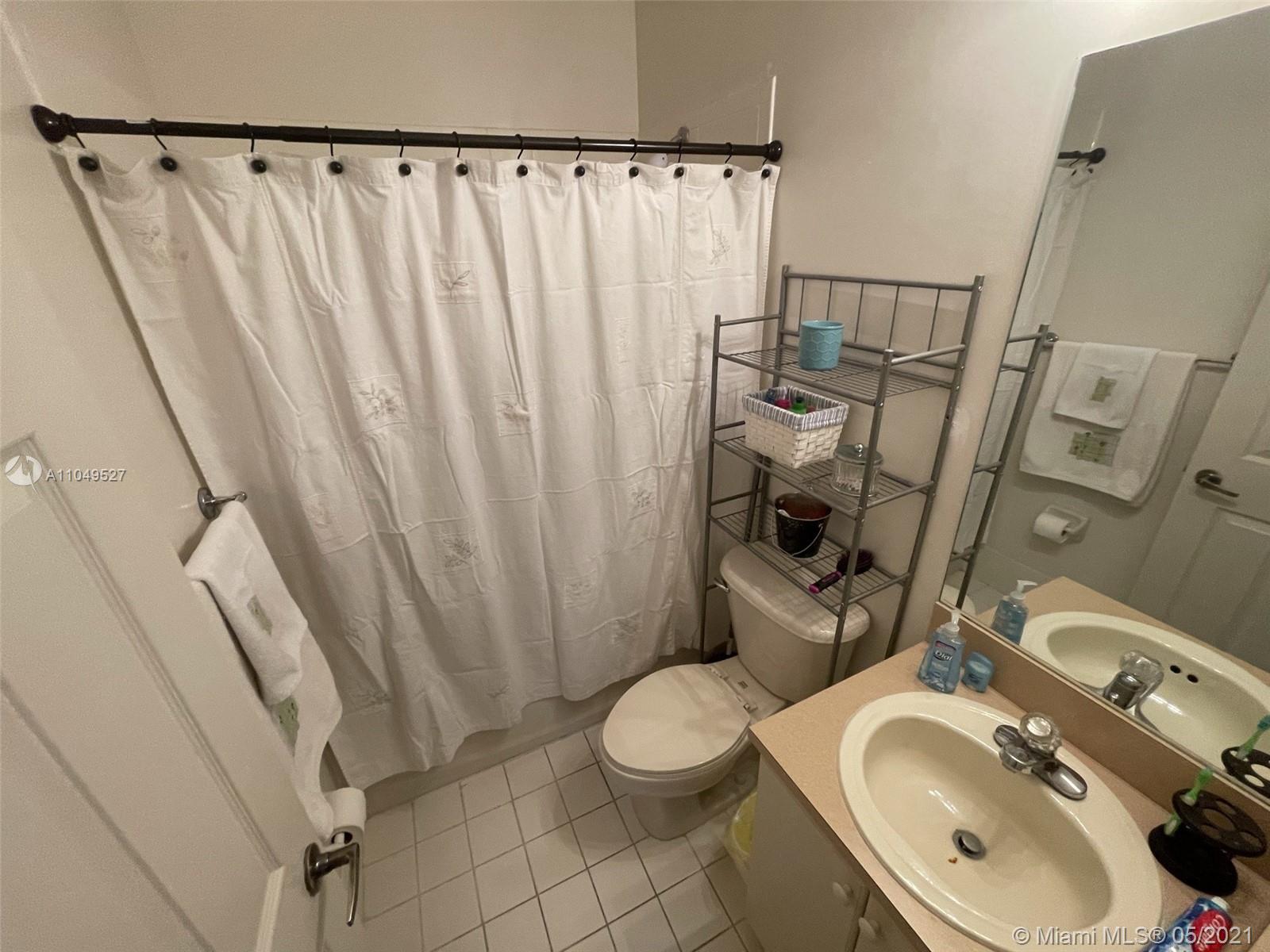 6362 Southwest 164th Path Miami, FL 33193 - Photo 15 of 20 Gallery Image 15