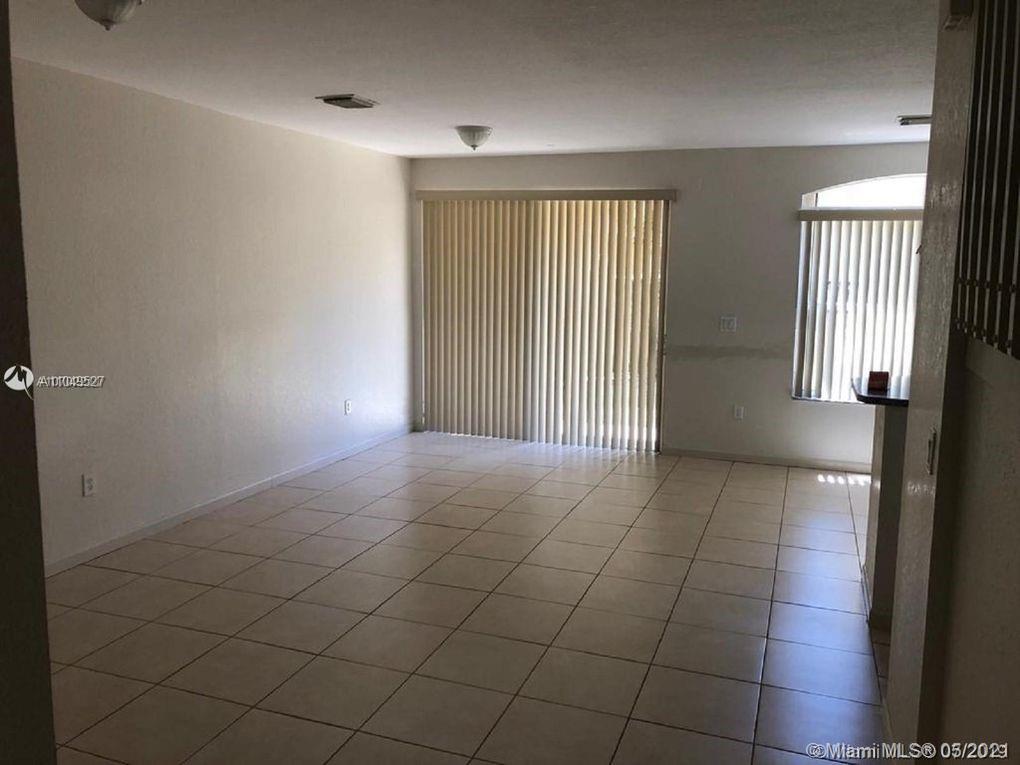 6362 Southwest 164th Path Miami, FL 33193 - Photo 7 of 20 Gallery Image 7