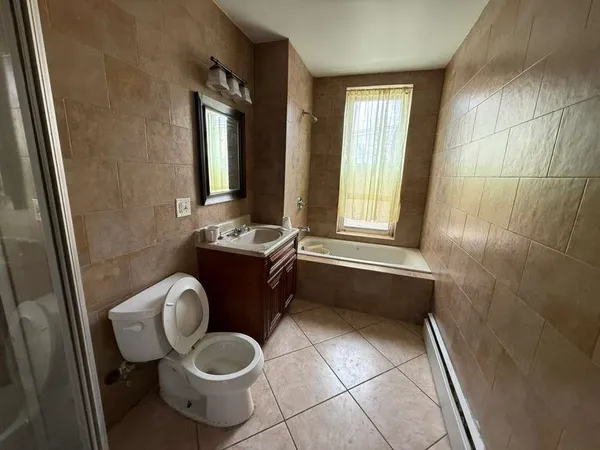 $2,300 | 23 Vroom Street, Unit 2, Jersey City, NJ 07306