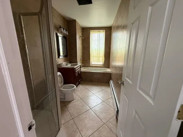 $2,300 | 23 Vroom Street, Unit 2, Jersey City, NJ 07306