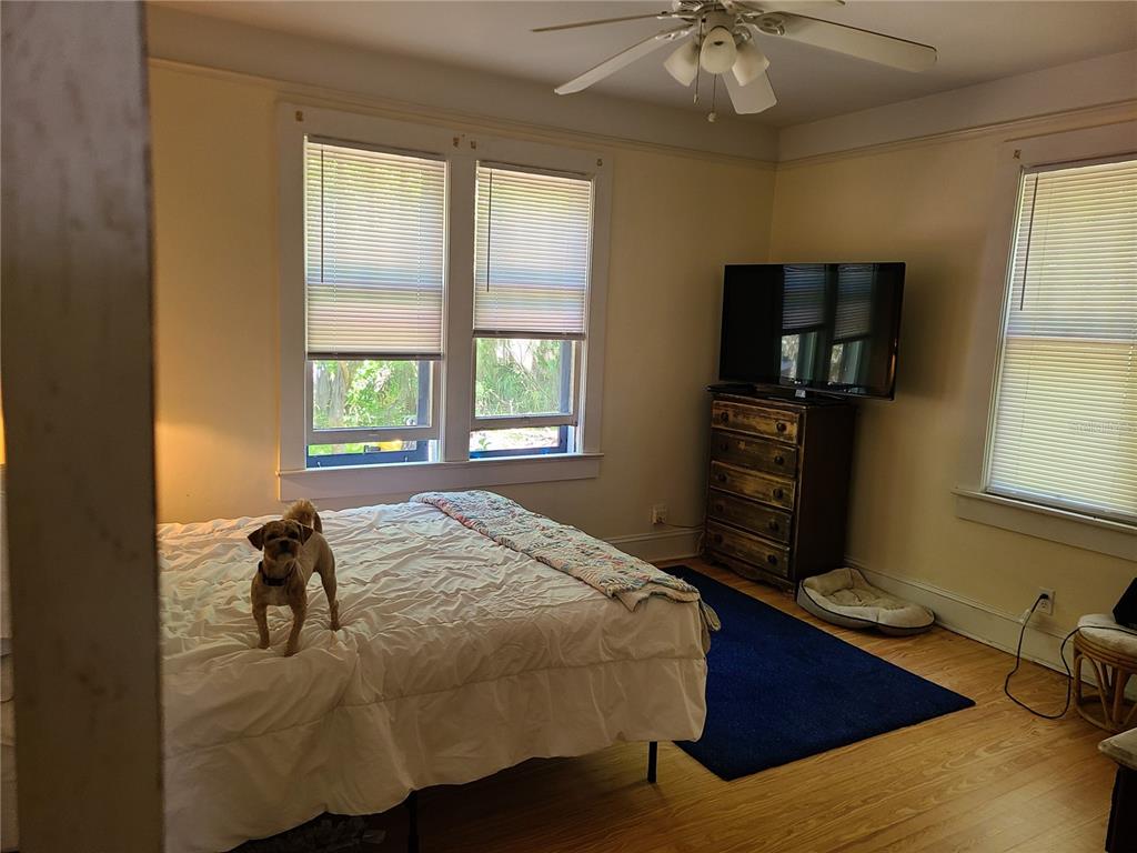 Undisclosed Address High Springs, FL 32643 - Photo 30 of 31 a bedroom with a bed and window