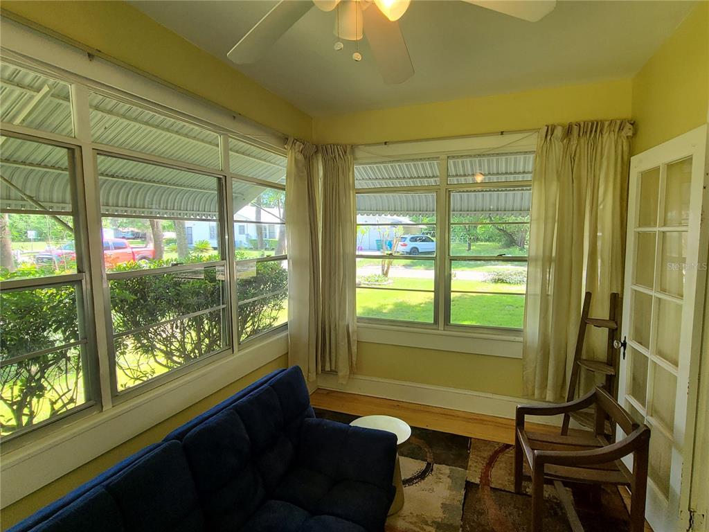 Undisclosed Address High Springs, FL 32643 - Photo 6 of 31 a living room with furniture and a window