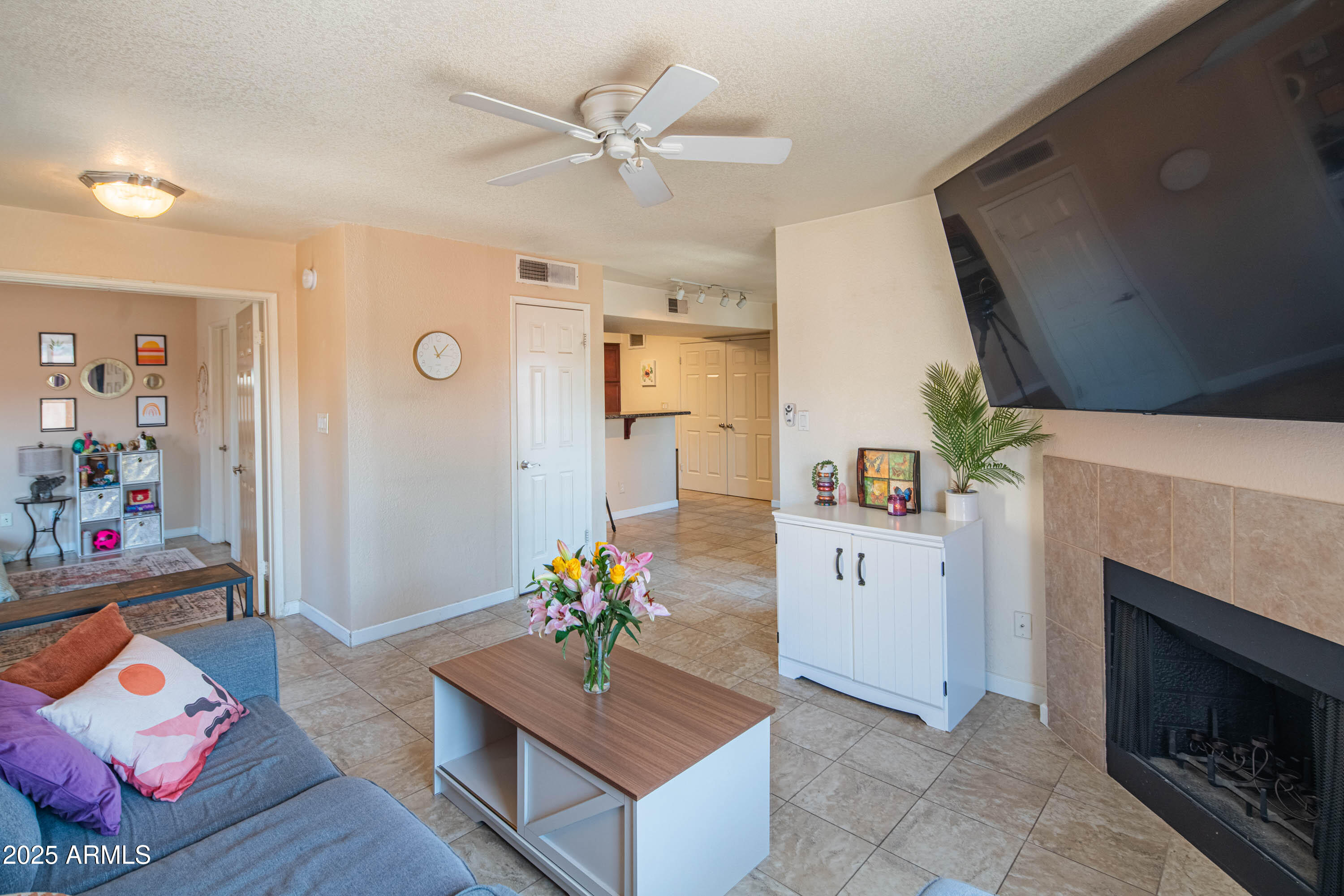 8787 East Mountain View Road, Unit 2104 Scottsdale, AZ 85258 - Photo 14 of 45 craigrootimaging_2104-9