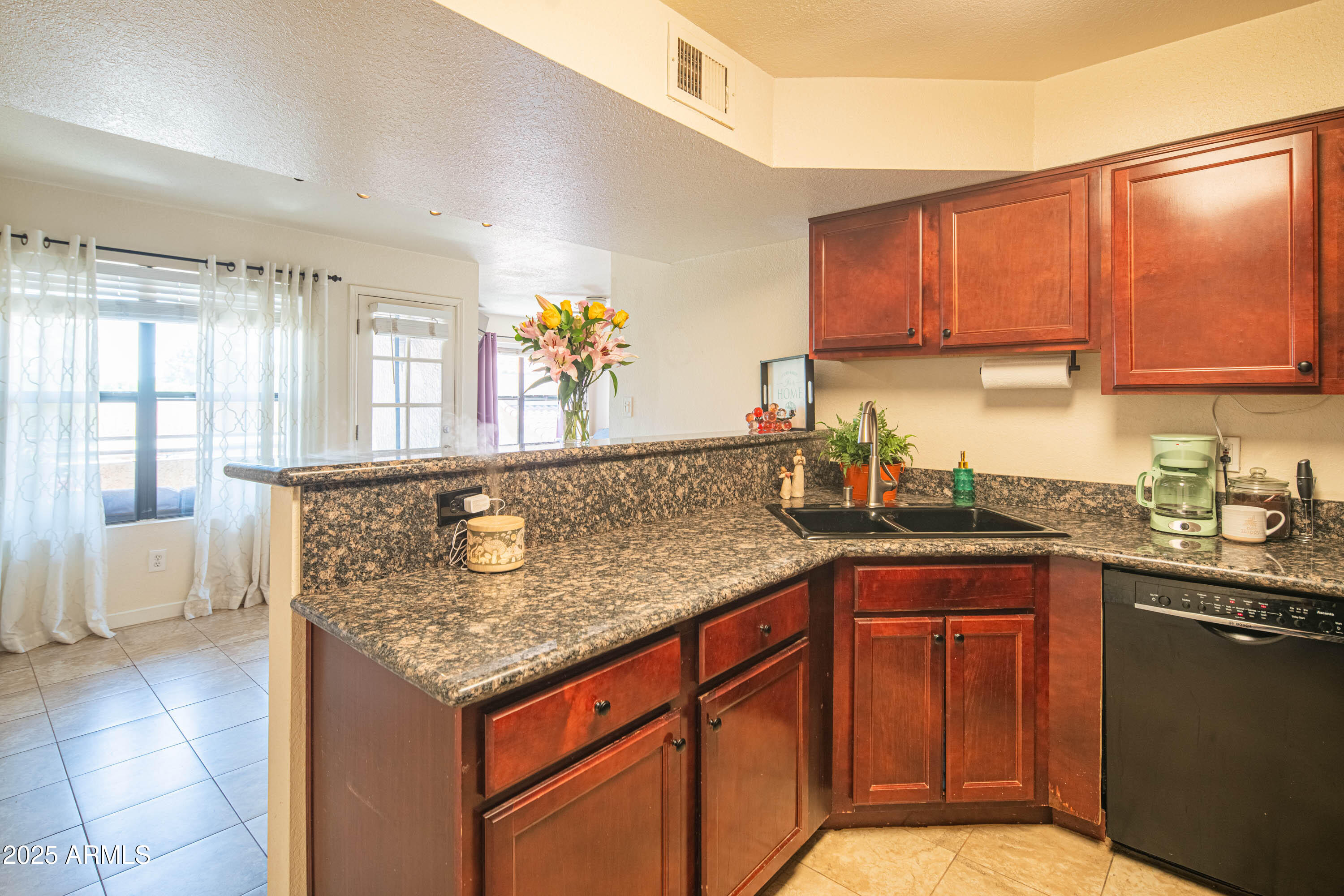 8787 East Mountain View Road, Unit 2104 Scottsdale, AZ 85258 - Photo 18 of 45 craigrootimaging_2104-16