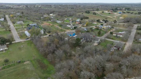 a view of a yard