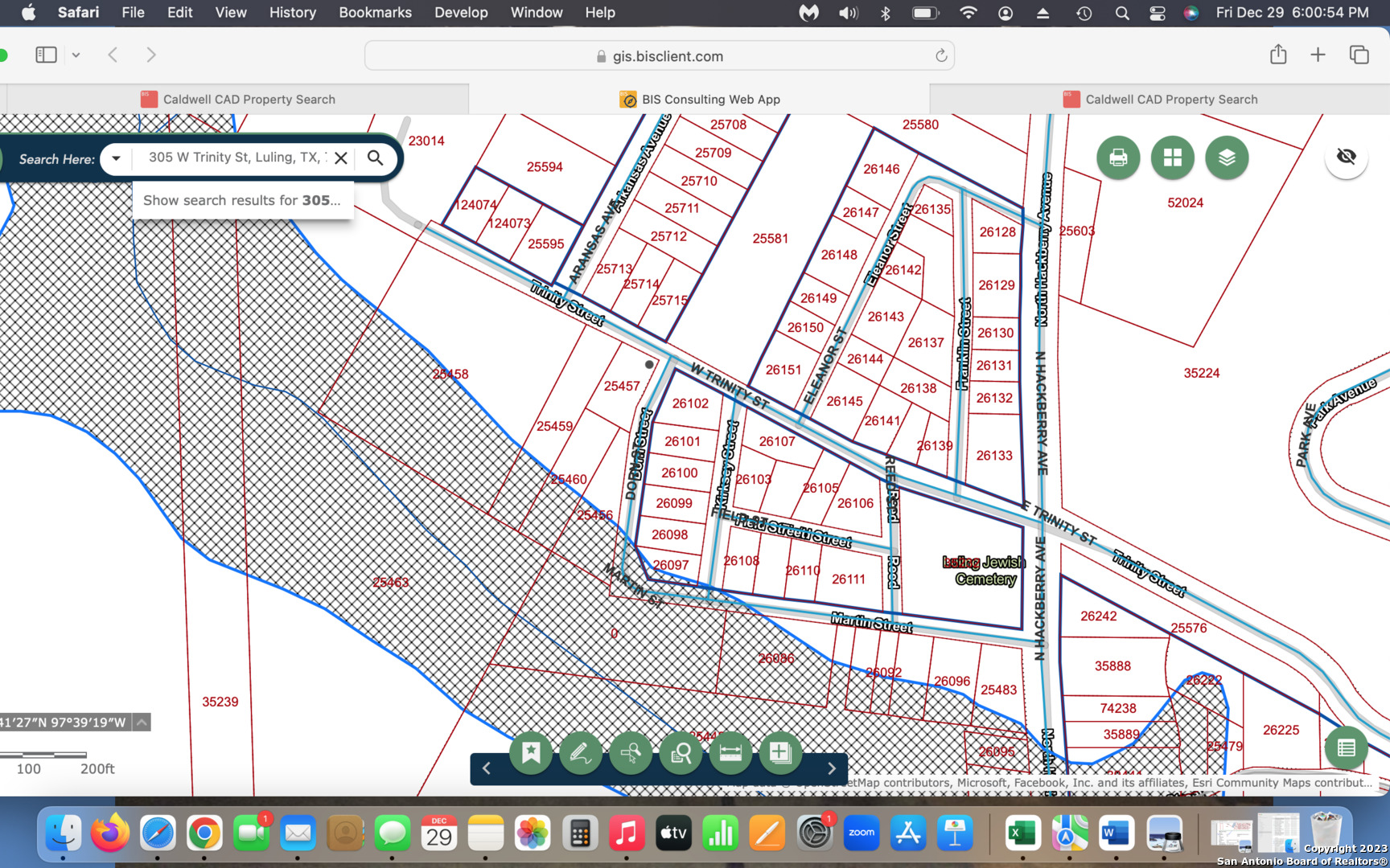 305 Trinity Street Luling, TX 78648 - Photo 24 of 25 a picture of a very nice looking building
