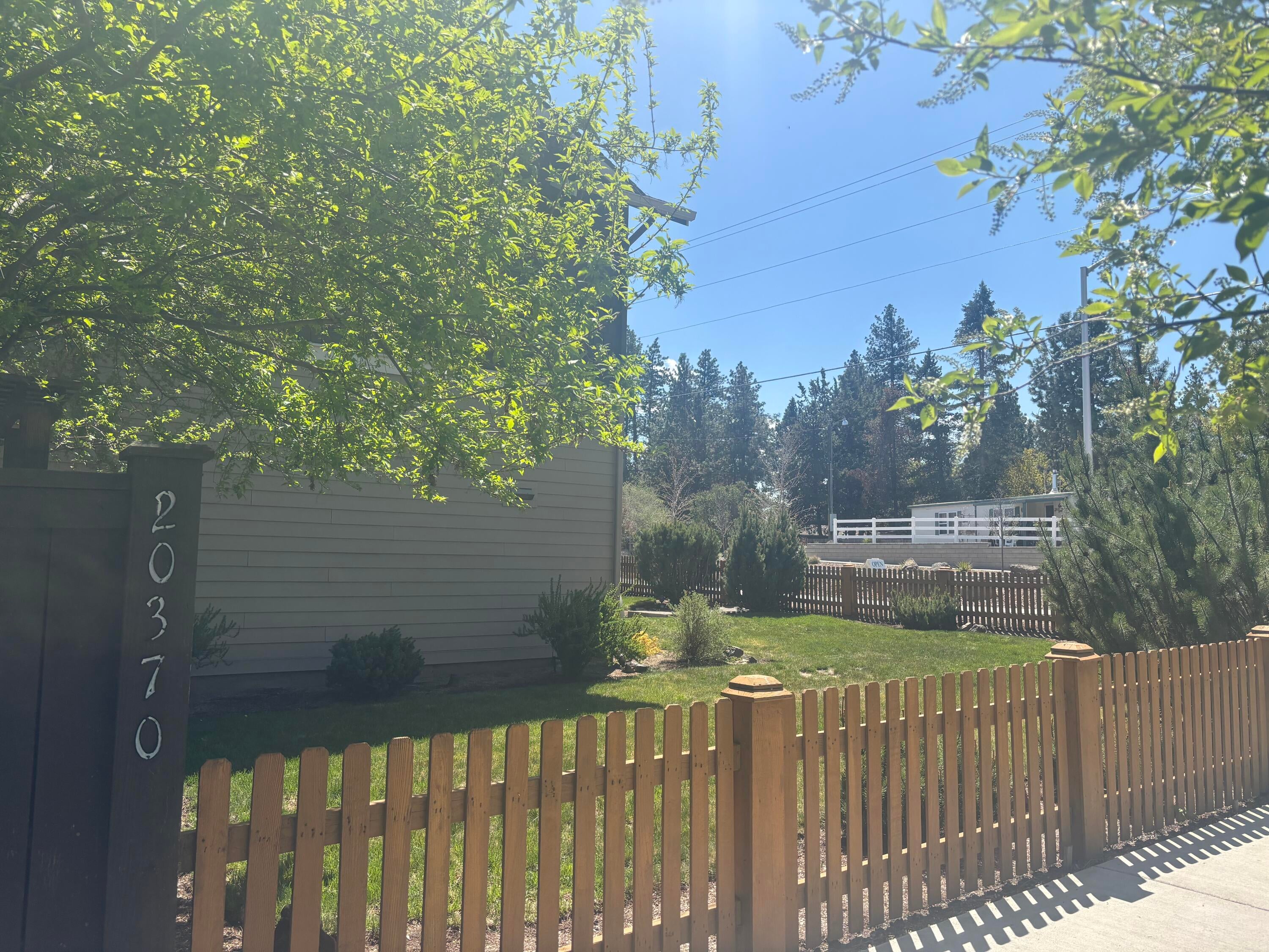 20370 Murphy Road Bend, OR 97702 - Photo 27 of 33 Complete with picket fence