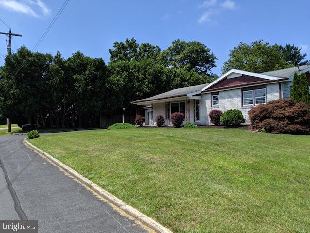392 Musser Road Mount Joy, PA 17552 - Photo 3 of 13 Gallery Image 3