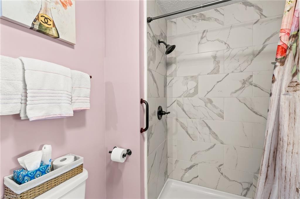 242 Northpoint Avenue, Unit C High Point, NC 27262 - Photo 13 of 22